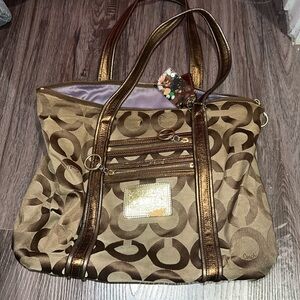 Brown Coach Poppy purse